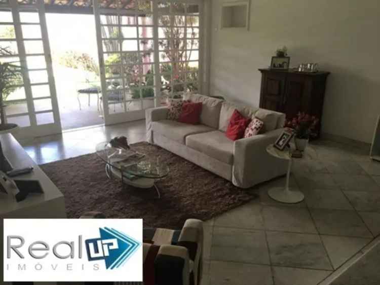 Casa em Barra da Tijuca 3 Quartos Piscina Churrasqueira