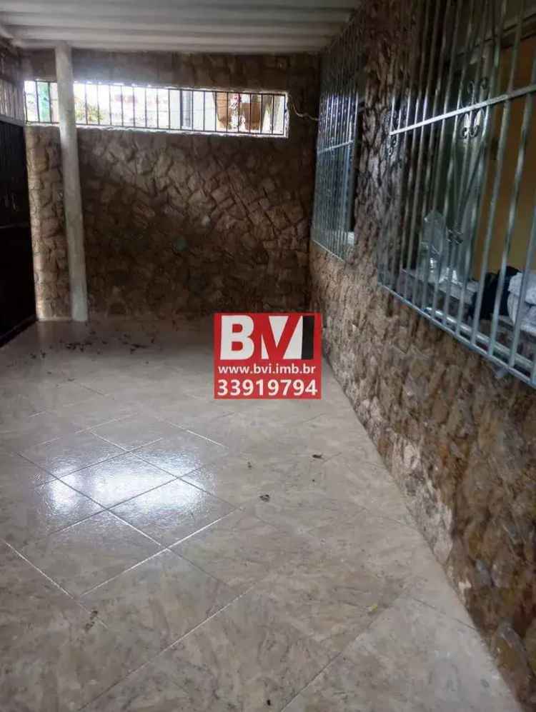 Casa 3 Quartos Vista Alegre Condominio Fechado