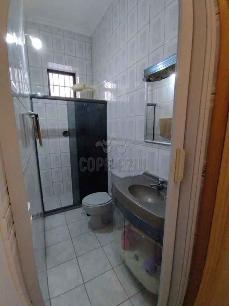 Casa 2 Quartos Copacabana 102m² Reformada Perto da Praia