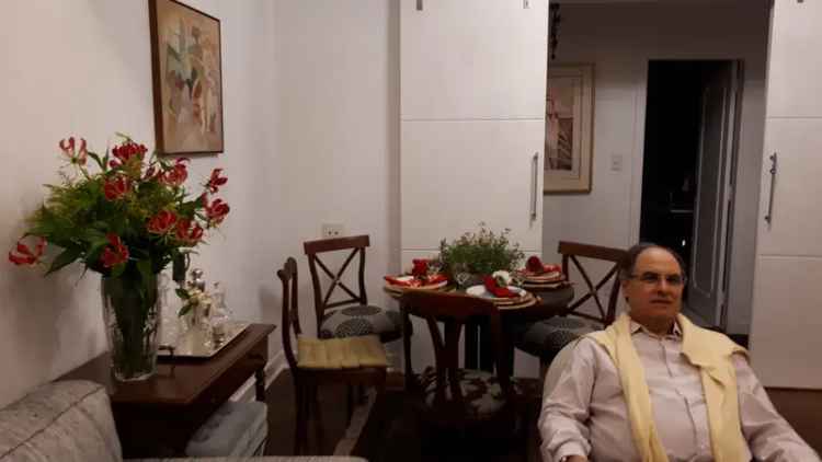 Apartamento 300m² 3 Dormitórios Cerqueira César - Varanda e 3 Vagas