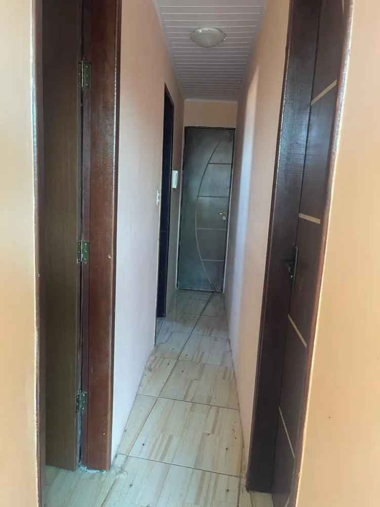 Casa Duplex com Garagem e Banheiro