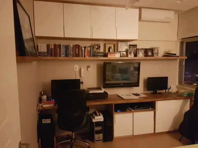 Apartamento Reformado com Vista Cristo e Lagoa - Andar Alto