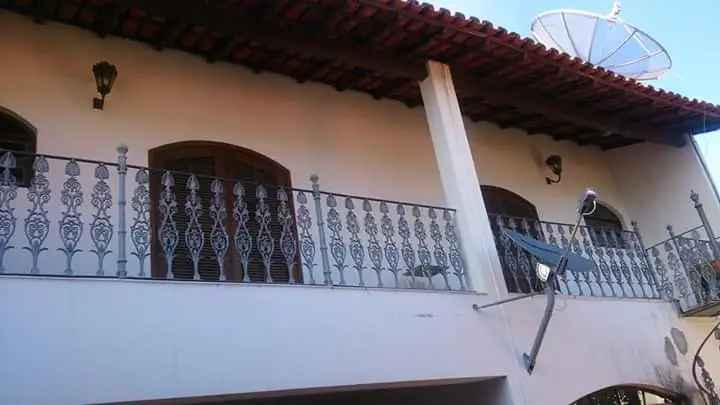 Casa Térrea 3 Suítes Próximo à Praia Centro Histórico