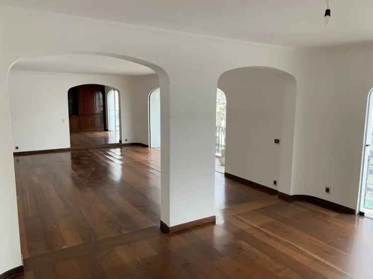 Apartamento Amplo em Localização Privilegiada