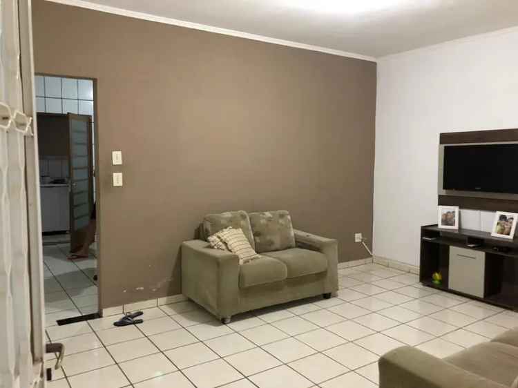 Casa Térrea 2 Dorms 1 Suíte Centro Ótima Localização