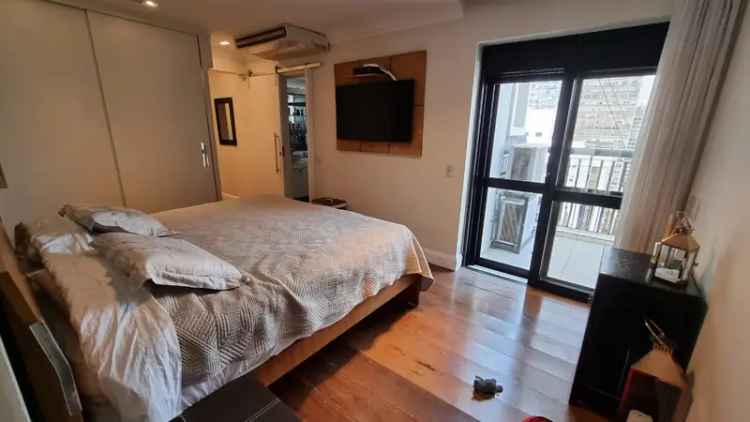 Cobertura Duplex Moderna com Vista Panorâmica e Piscina Aquecida