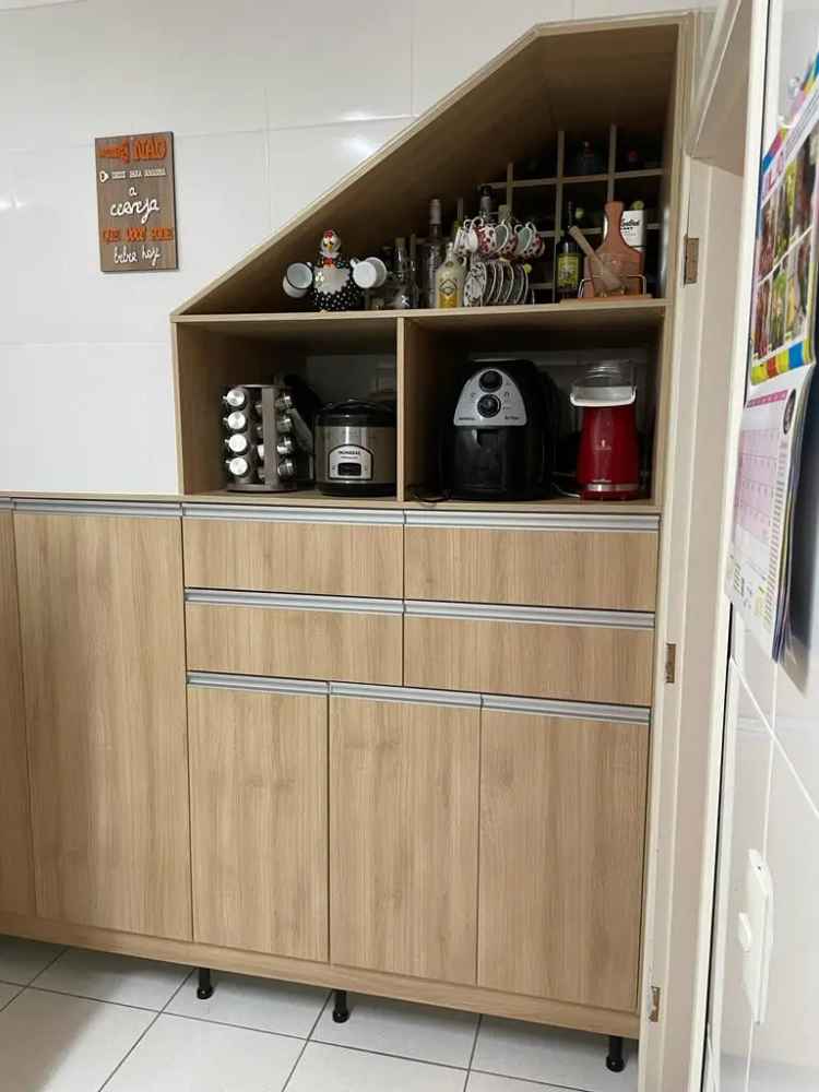 Casa em Jundiaí - Sobrado com 3 Quartos e Churrasqueira