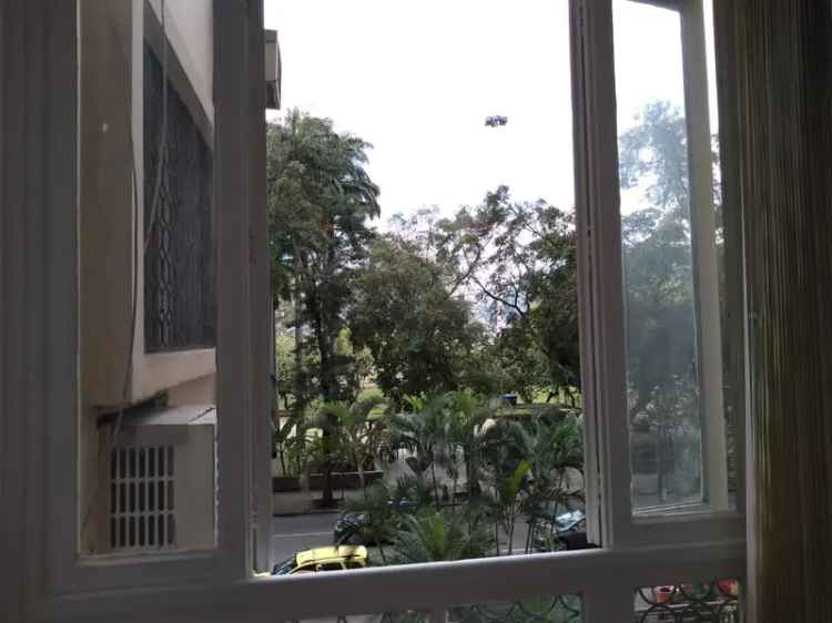 Apartamento com Vista para o Parque e Garagem