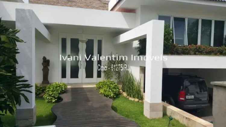 Casa em Condomínio Barra da Tijuca 4 Quartos Piscina Churrasqueira