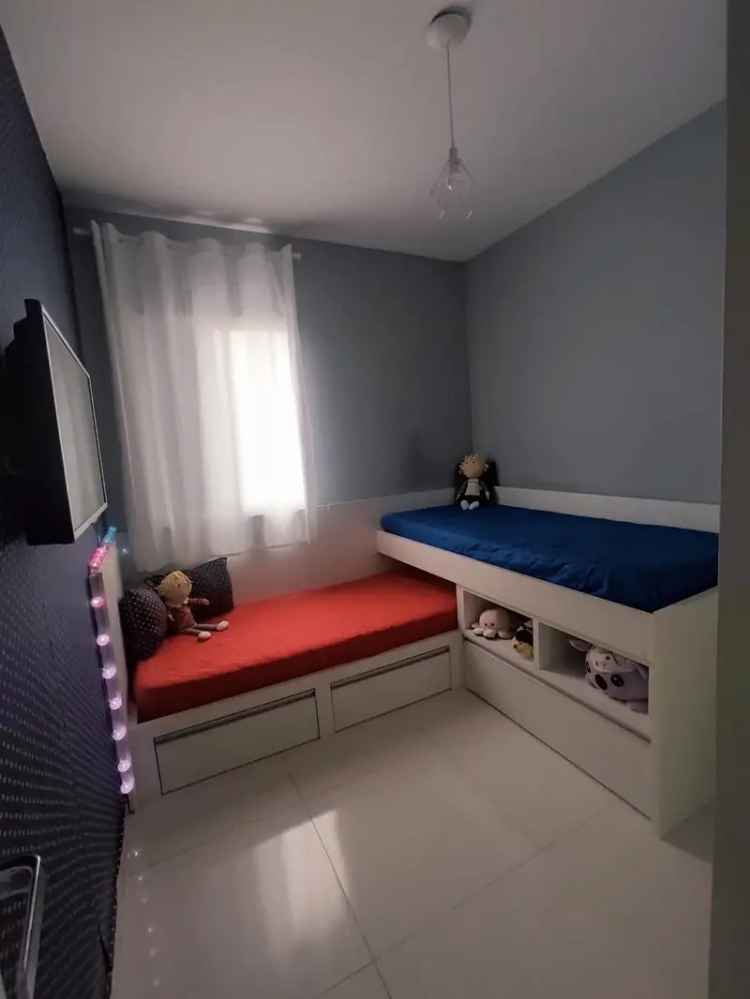 Apartamento Reformado 54m2 Mobiliado - Varanda - Perfeito para Familias
