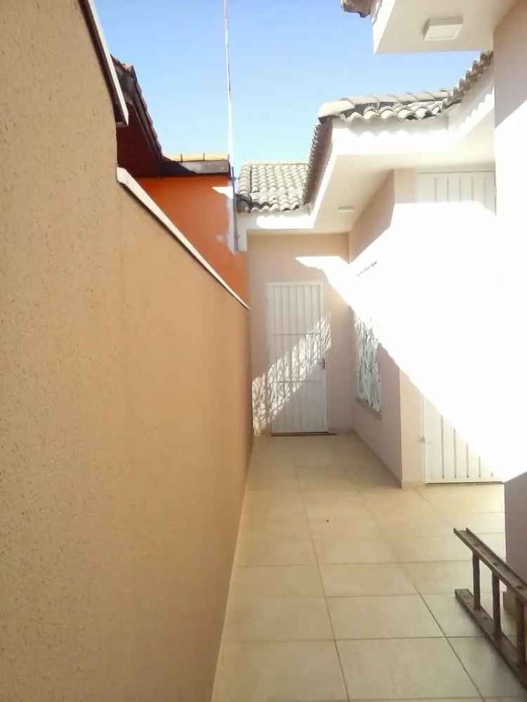 Casa Térrea 3 Dormitórios 1 Suíte Piscina Ofurô Armários Modulados