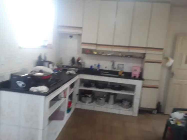 Duas Casas em Uma - Oportunidade Imperd")]vel