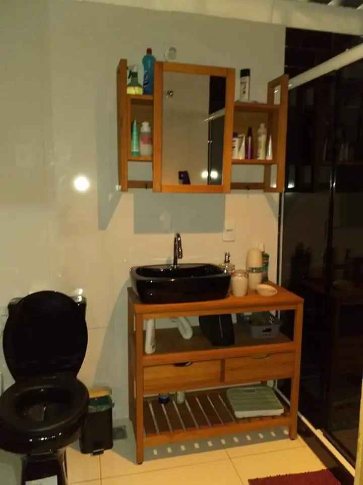 Casa com Piscina e Churrasqueira - Acesso Fácil