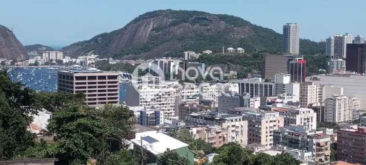 Casa com 4 Quartos em Botafogo 168m²
