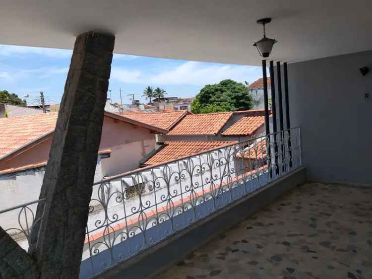 Sobrado Imponente no Centro de Lorena