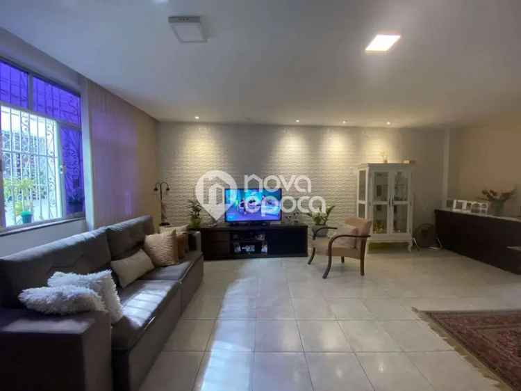 Casa de Vila 3 Quartos Catete 155m²