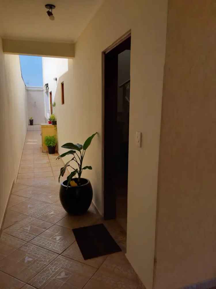 Casa 203m² 2 Quartos Suíte Sacada Área Gourmet Churrasqueira Aquecimento Solar