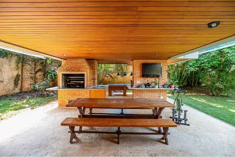 Casa 4 Quartos Jardim Cordeiro Alto Padrão 8 Vagas Piscina