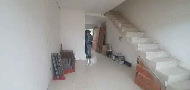 Linda Casa com excelentes atributos