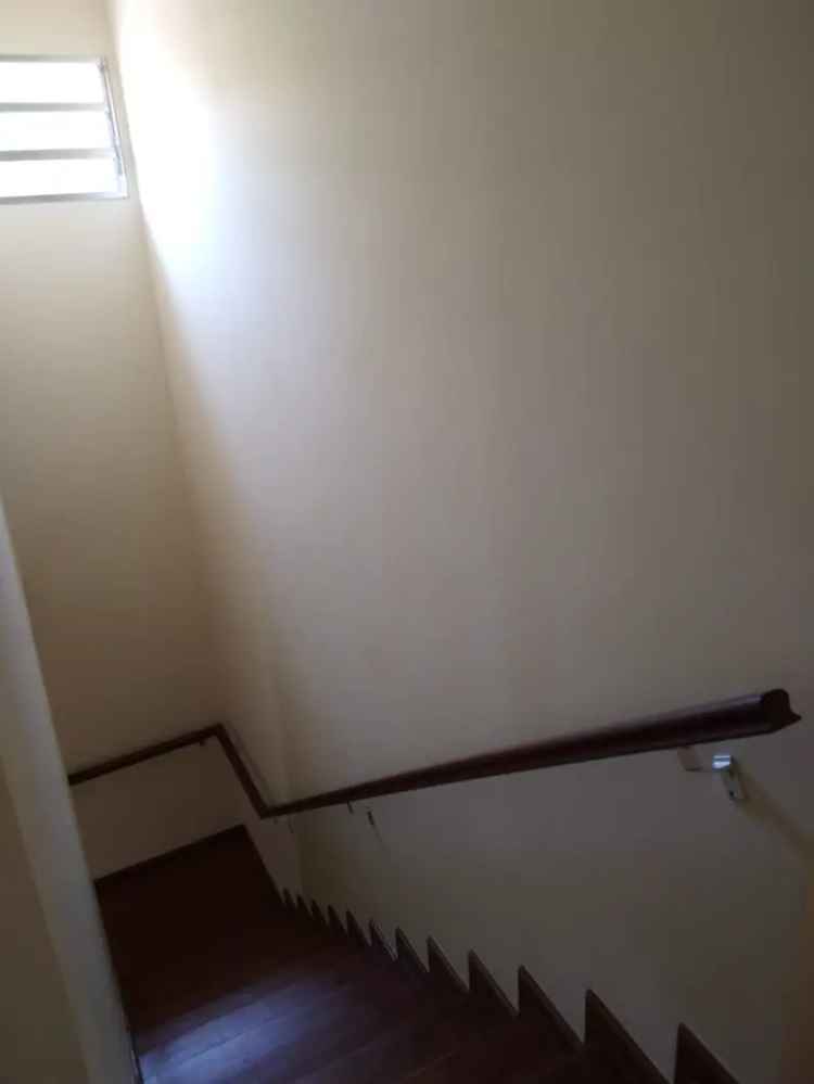 Casa com 2 Imoveis 60km SP Ideal Familia ou Comercio