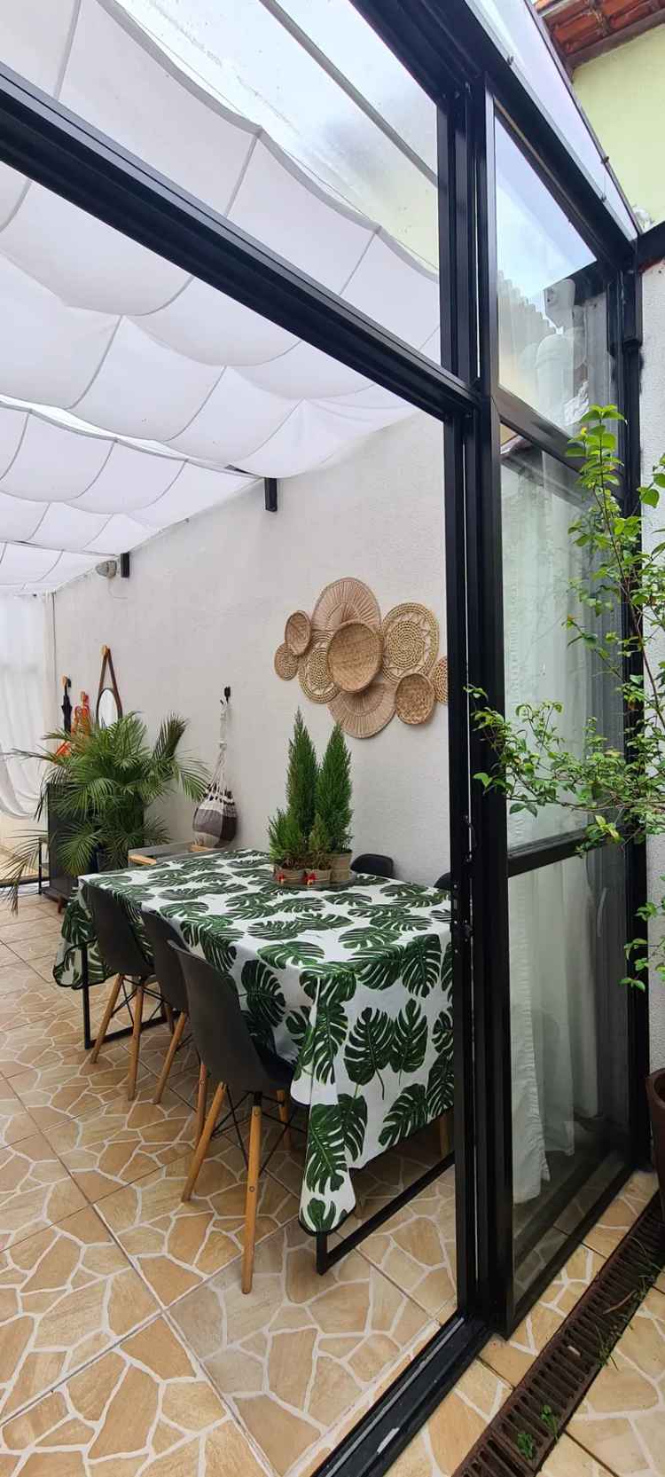 Casa em Campo Grande 68m² 2 Dormitórios Piscina e Salão de Festas
