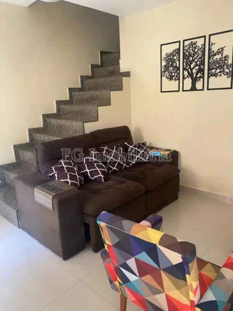 Casa de Vila em Ramos 2 Quartos 142m² Reformada