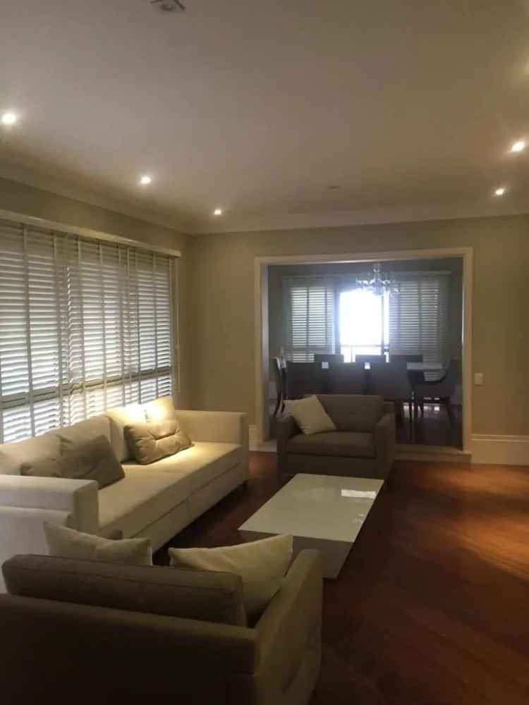 Cobertura Duplex Mobiliada 592m² - 4 Suítes - Lazer Completo
