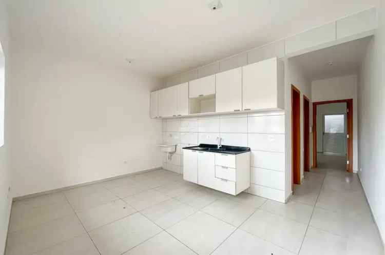 Casa em Xaxim com 2 Dormitórios e Garagem